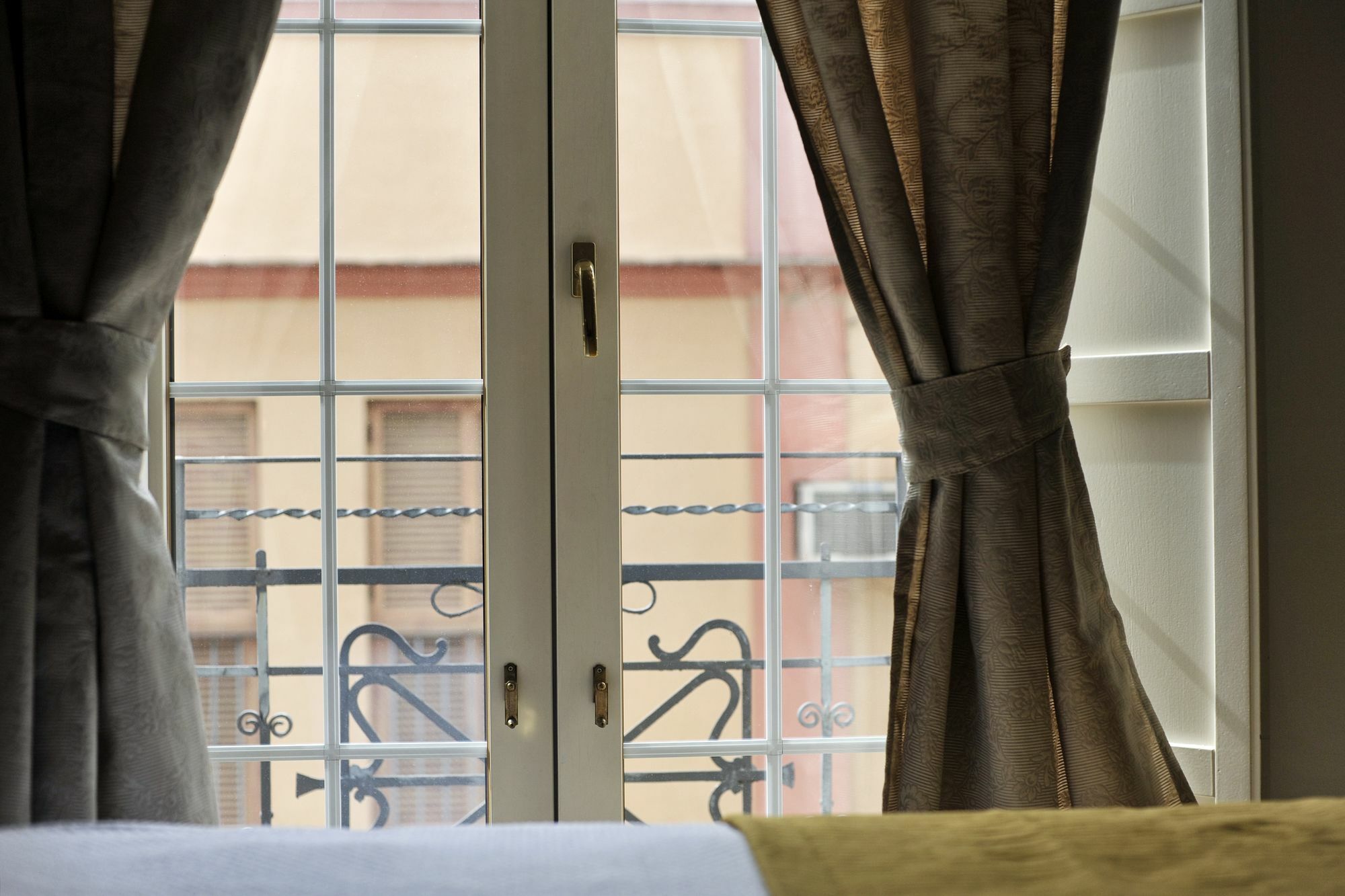 Singular Peral Apartment Seville Exterior photo