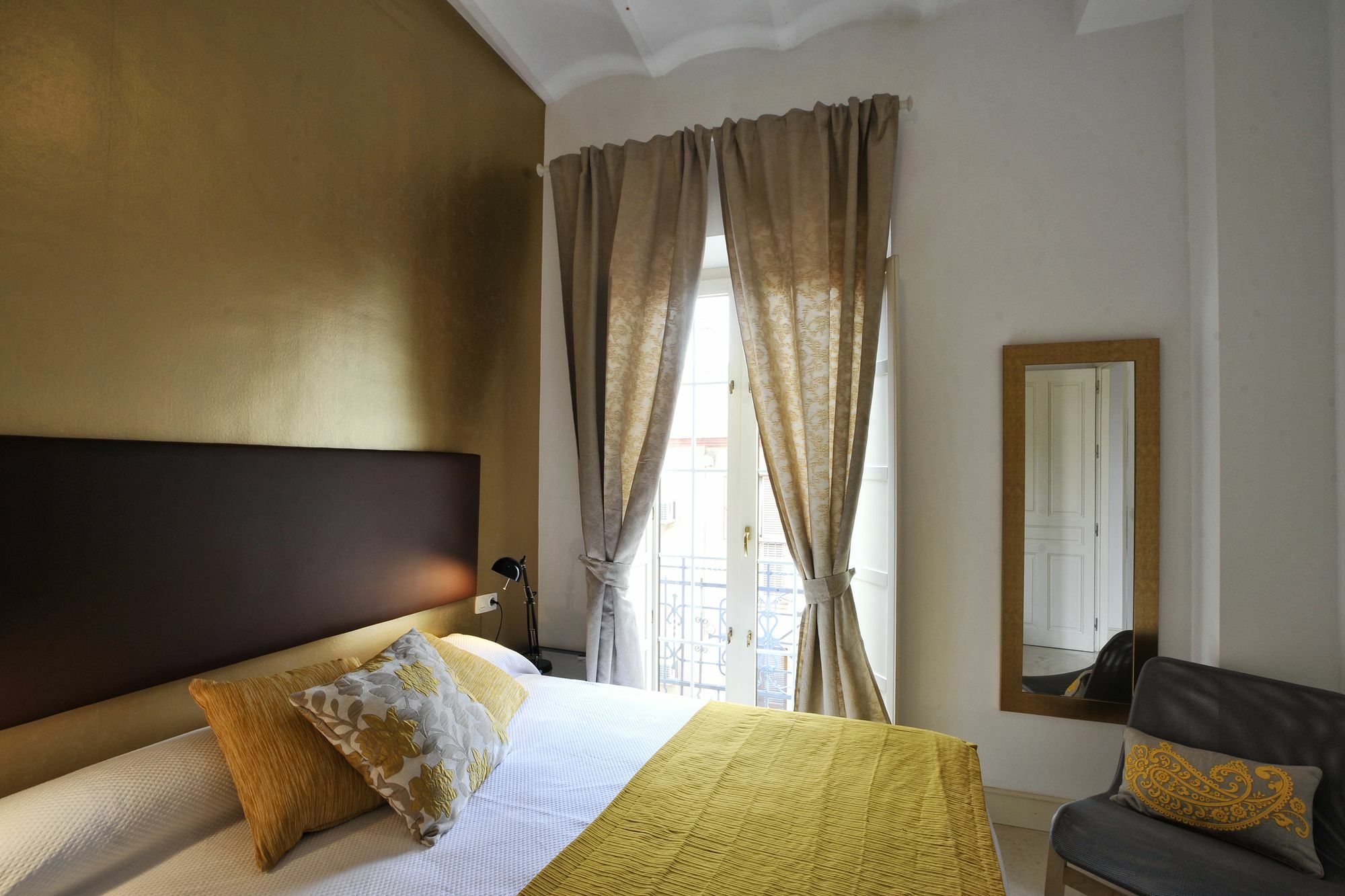 Singular Peral Apartment Seville Exterior photo